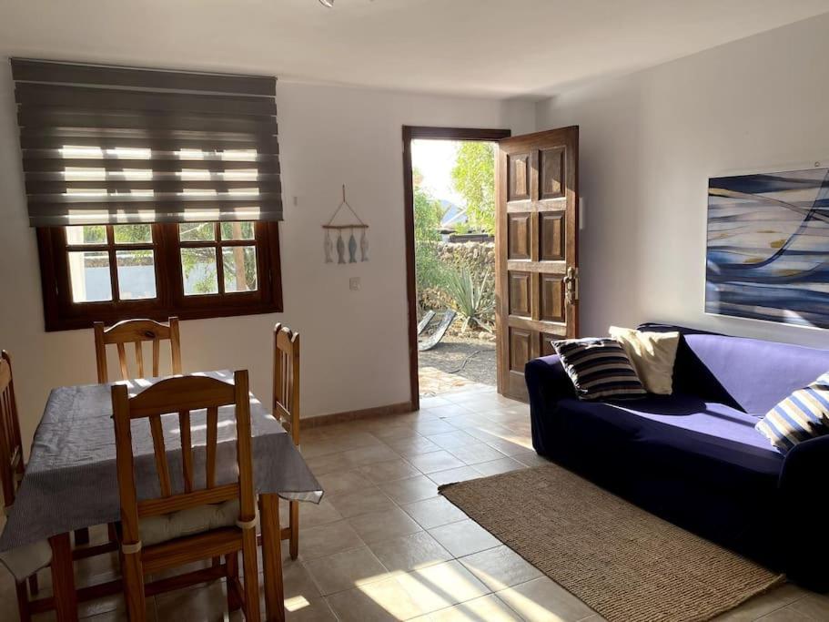 Orange House, Surf&Yoga Lajares Βίλα Εξωτερικό φωτογραφία