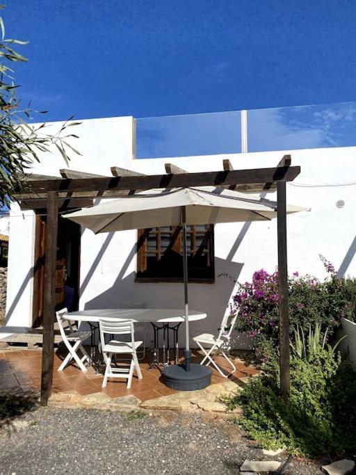 Orange House, Surf&Yoga Lajares Βίλα Εξωτερικό φωτογραφία